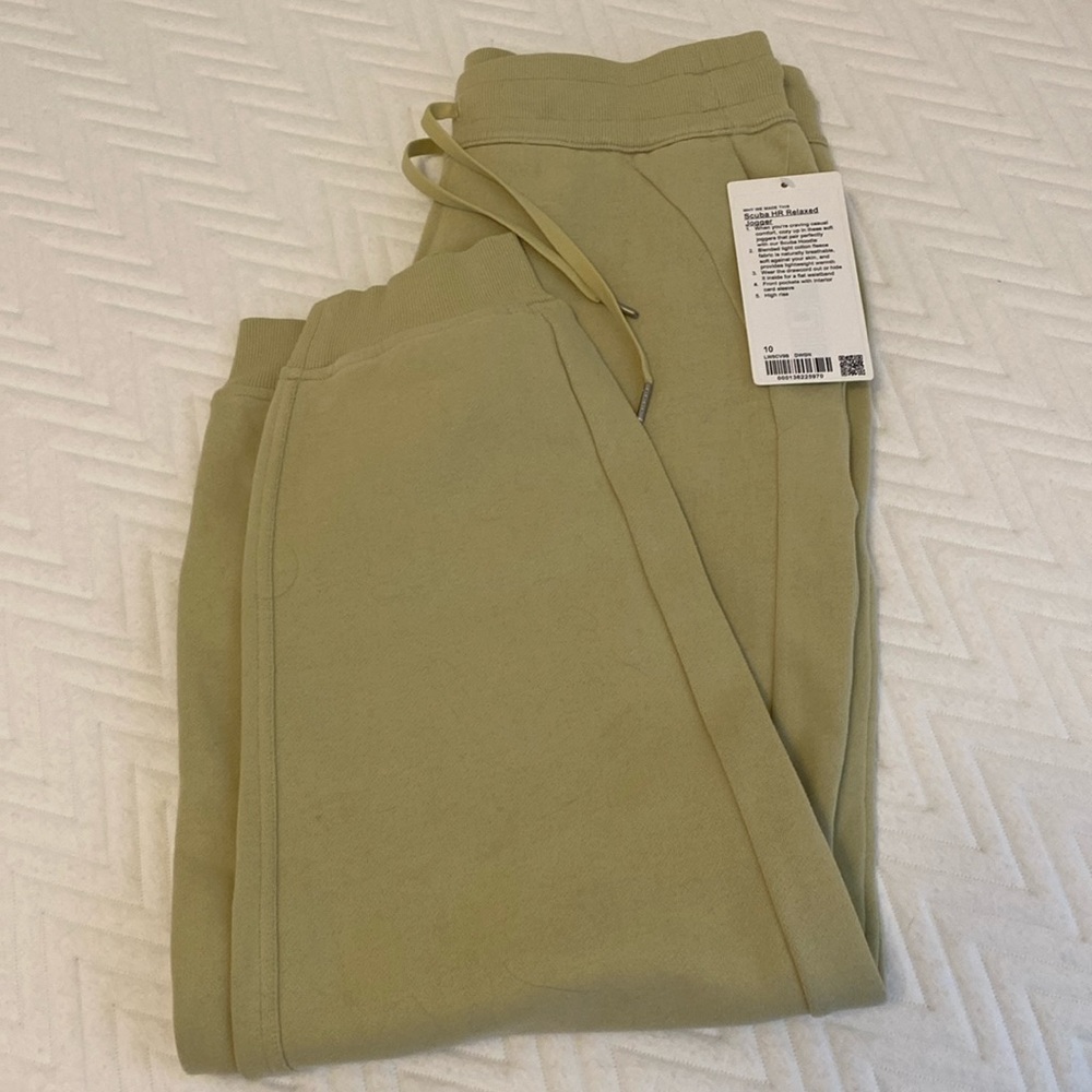 Lululemon scuba relaxed jogger Dew green